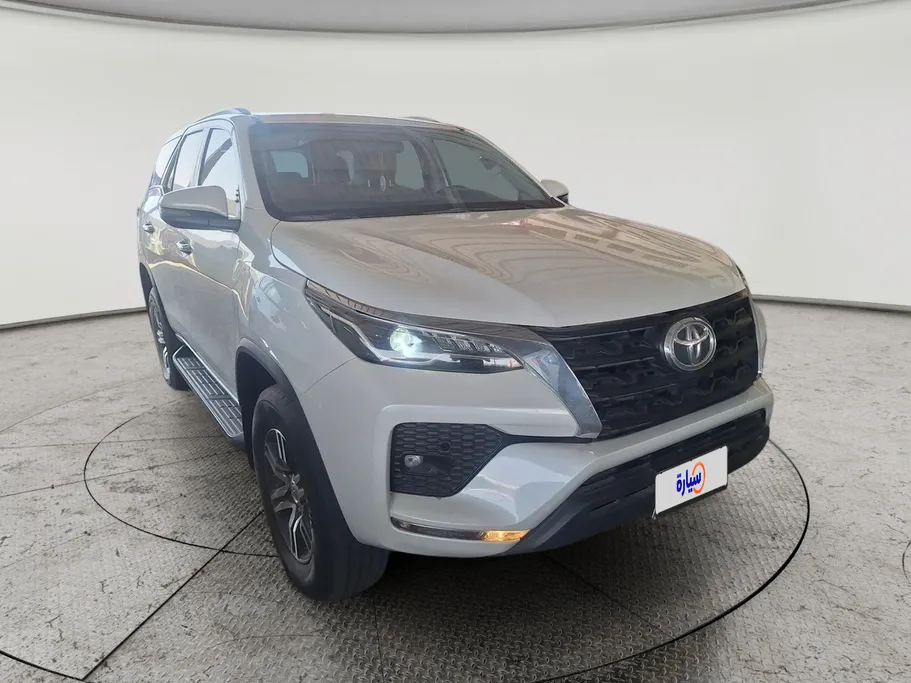 2023 Toyota Fortuner VX 