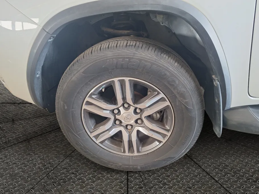 2023 Toyota Fortuner VX 