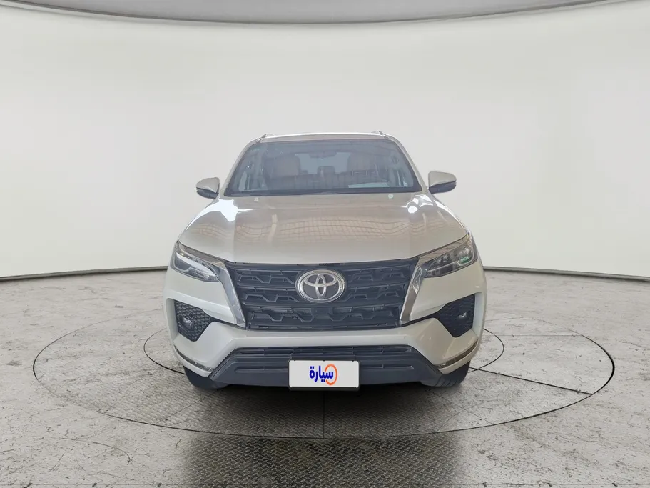 2023 Toyota Fortuner VX 