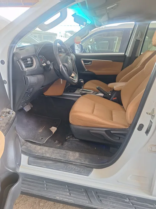 2023 Toyota Fortuner VX 