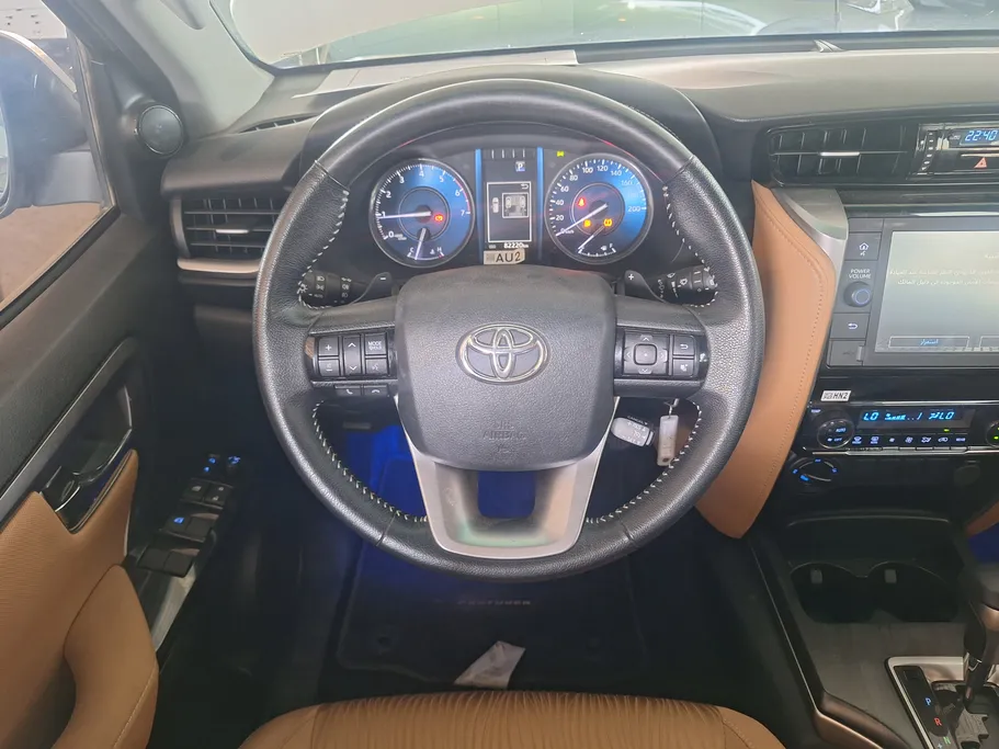 2023 Toyota Fortuner VX 