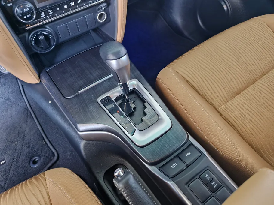 2023 Toyota Fortuner VX 