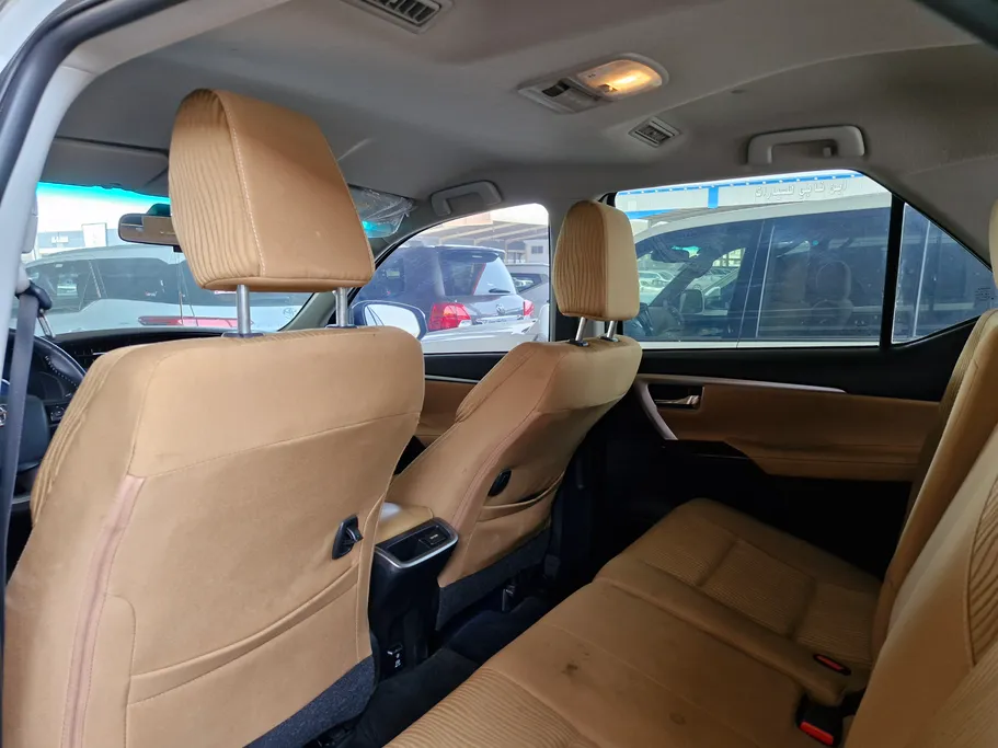 2023 Toyota Fortuner VX 
