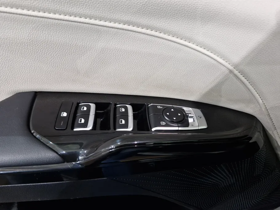 2023 Kia K5 GL MID 