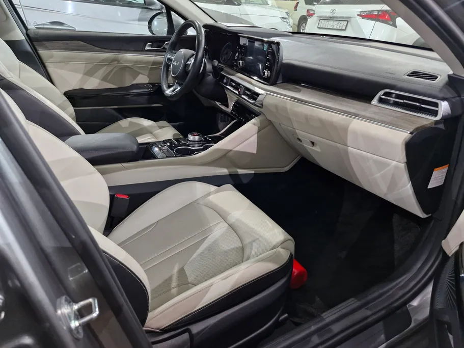2023 Kia K5 GL MID 