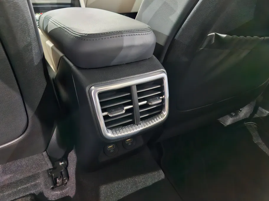 2023 Kia K5 GL MID 