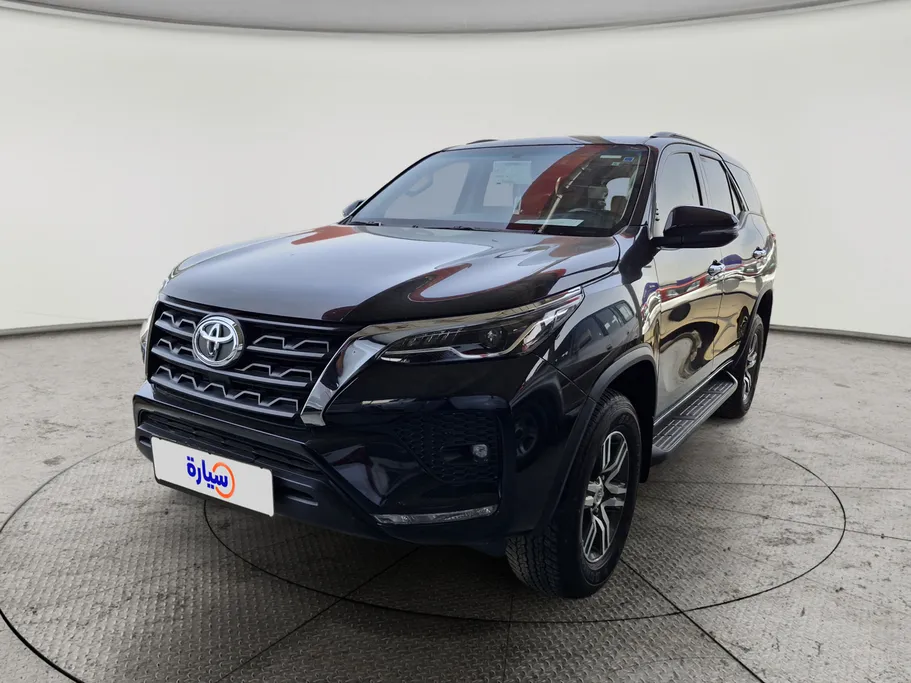 2023 Toyota Fortuner VX 