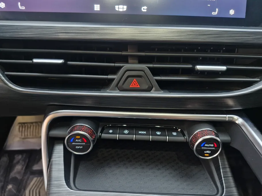 2023 Geely TUGELLA Luxury GL 