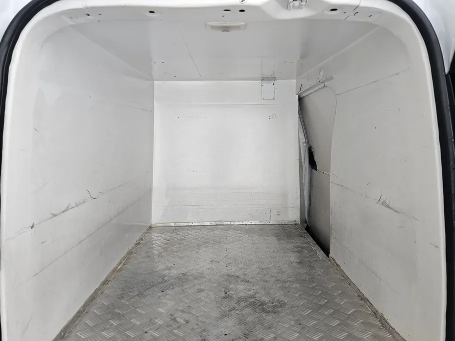 2020 Renault Docker Van بضاعة 