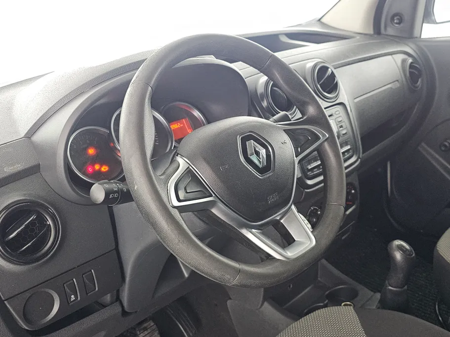 2020 Renault Docker Van بضاعة 