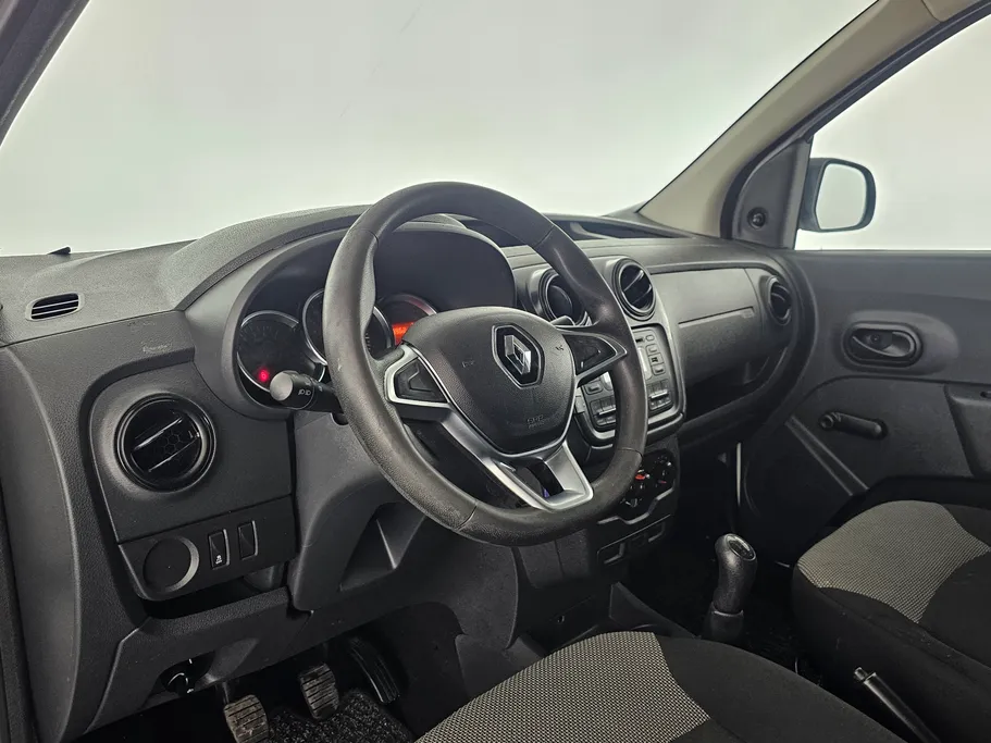 2020 Renault Docker Van بضاعة 