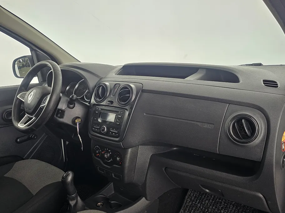 2020 Renault Docker Van بضاعة 