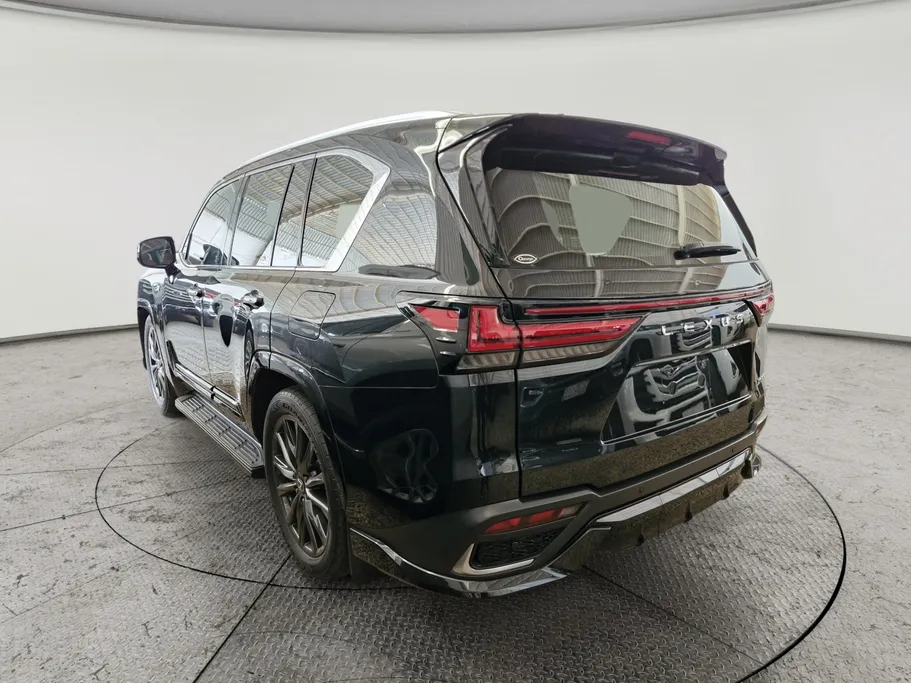 لكزس LX 600 2024 