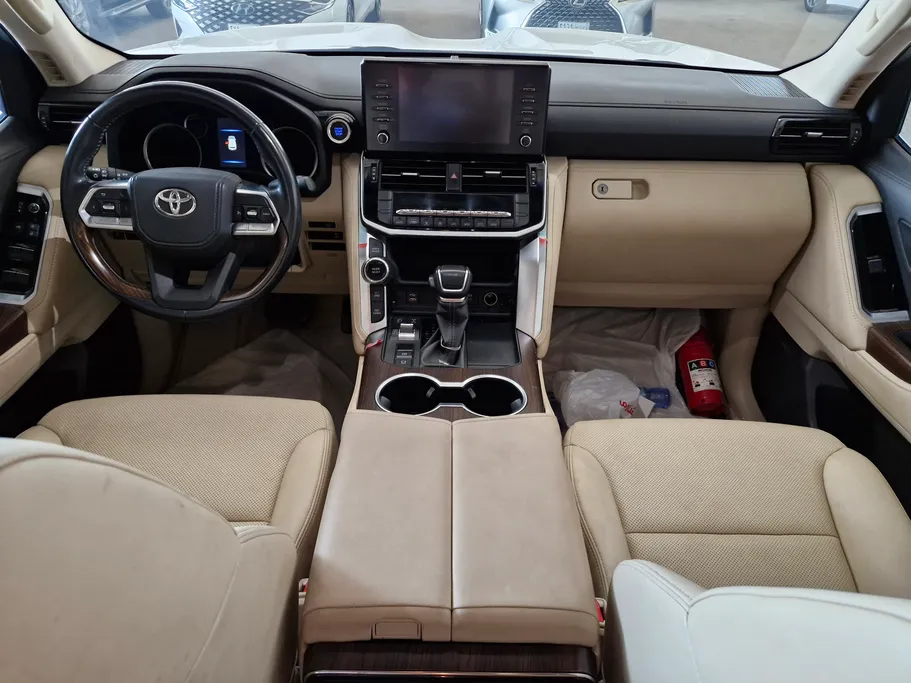 تويوتا لاندكروزر GXR 2023 