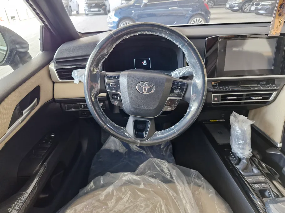 2025 Toyota Camry  E Plus HEV 