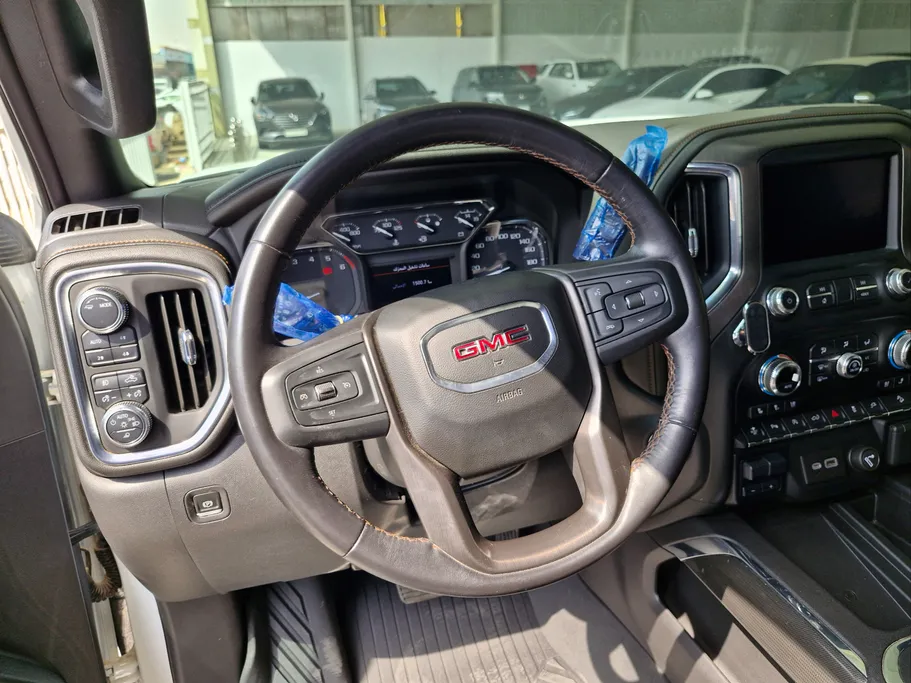 2022 GMC Sierra AT4 