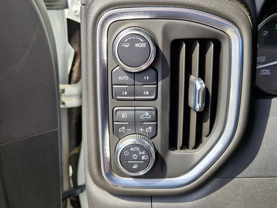 2022 GMC Sierra AT4 