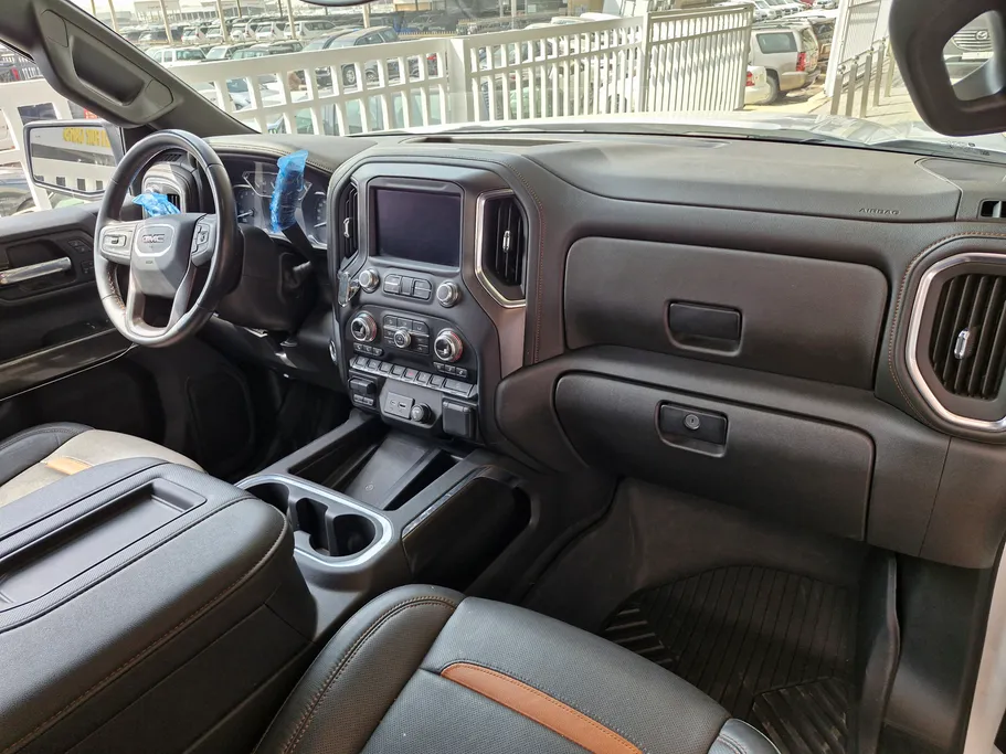 2022 GMC Sierra AT4 