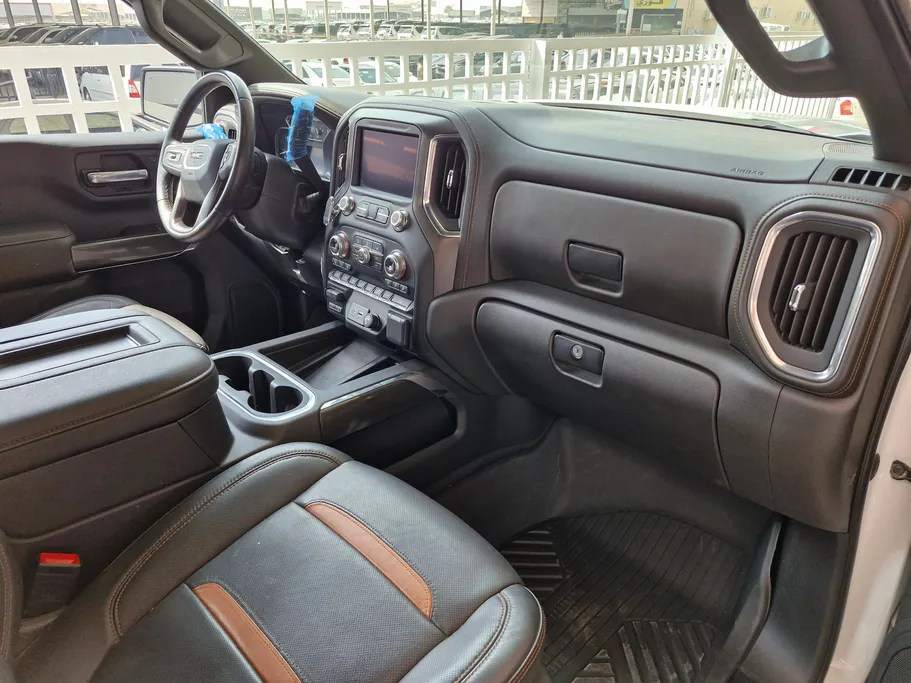 2022 GMC Sierra AT4 