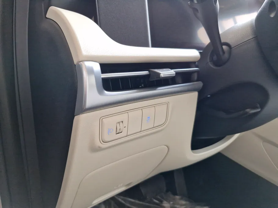 2025 Hyundai Tucson SMART (Two Tone) 