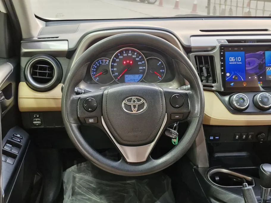 2018 Toyota RAV4 XLE 