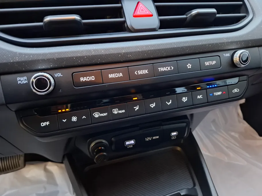 2024 Kia K3 LX 
