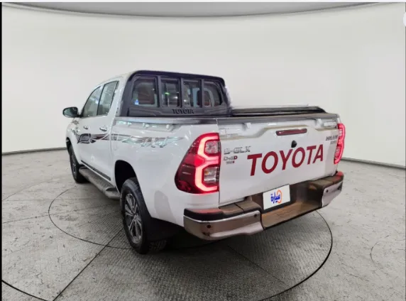 2025 Toyota Hilux SGLX 4X4 AT DSL 