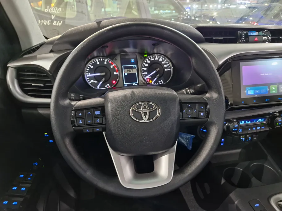 2025 Toyota Hilux SGLX 4X4 AT DSL 