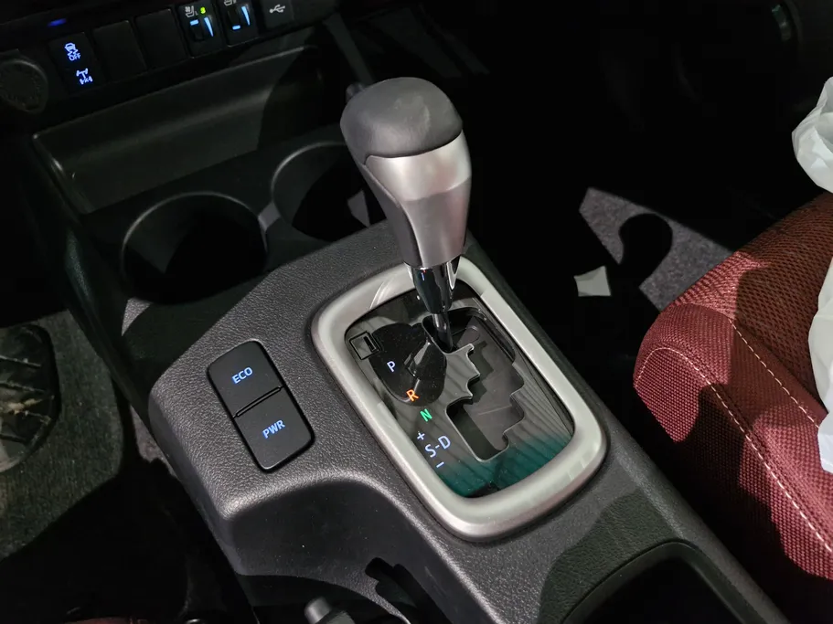 2025 Toyota Hilux SGLX 4X4 AT DSL 