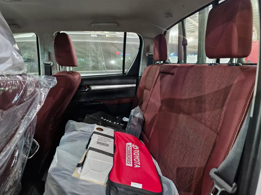 2025 Toyota Hilux SGLX 4X4 AT DSL 