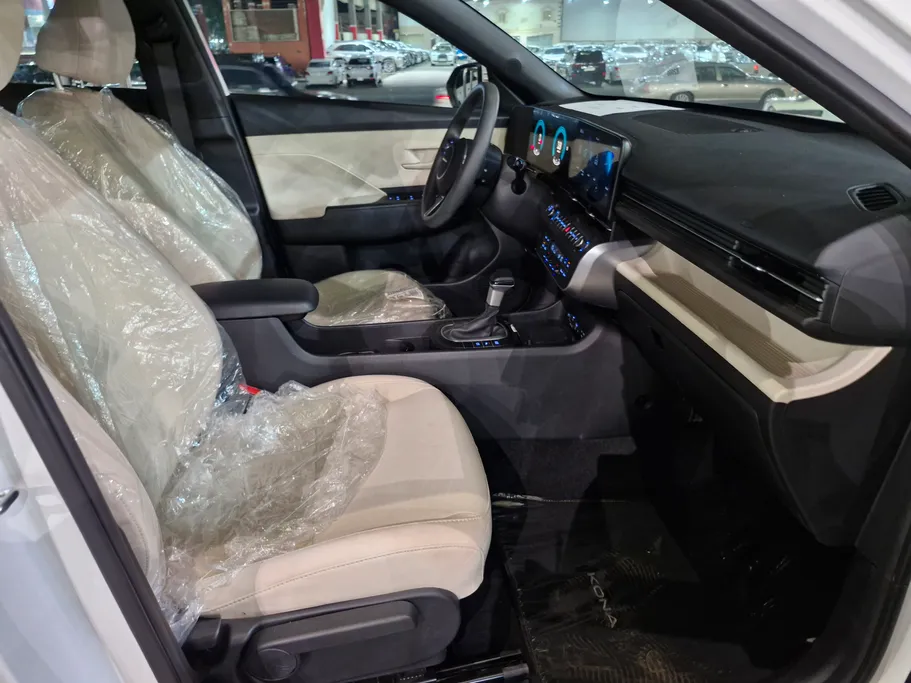 2024 Hyundai Kona SMART 