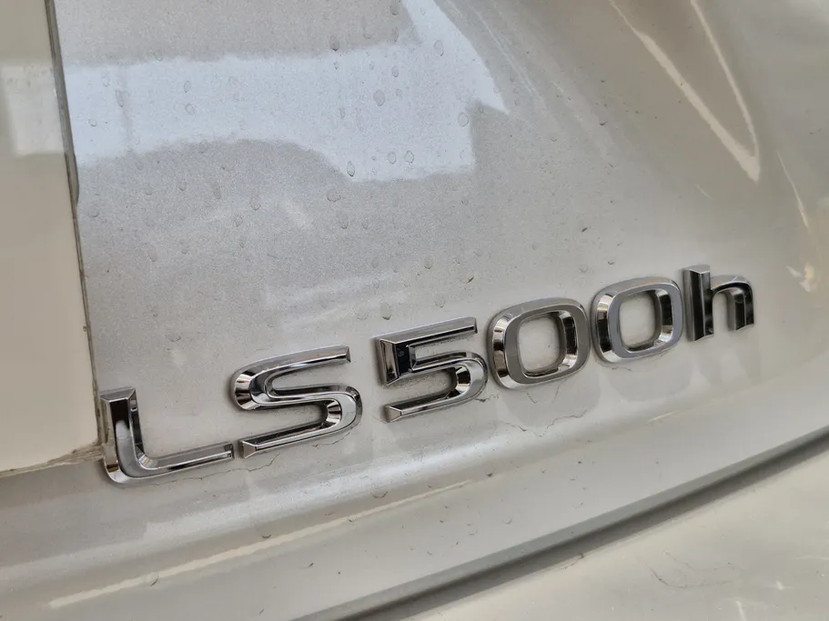 لكزس LS 500 BH Hybrid 2023 