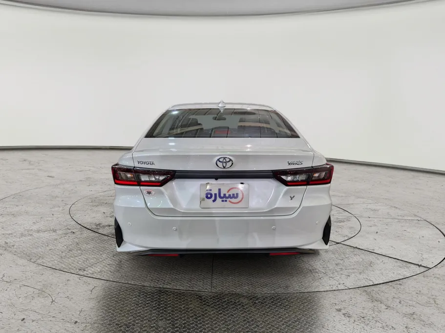 2024 Toyota Yaris  Y 