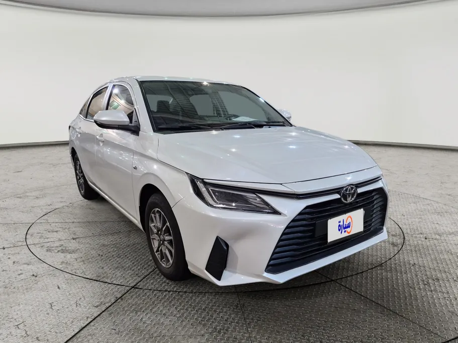 2024 Toyota Yaris  Y 