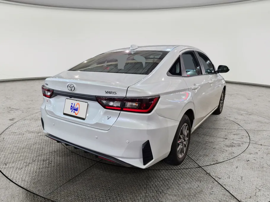 2024 Toyota Yaris  Y 
