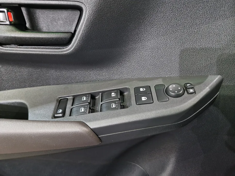 2024 Toyota Yaris  Y 