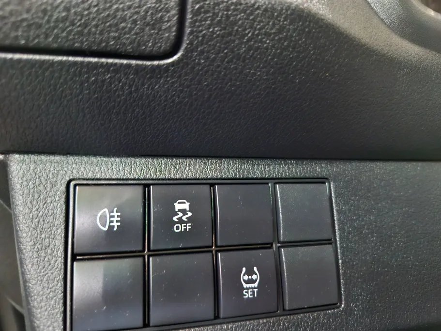 2024 Toyota Yaris  Y 