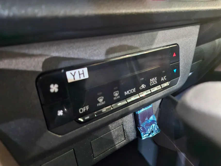 2024 Toyota Yaris  Y 