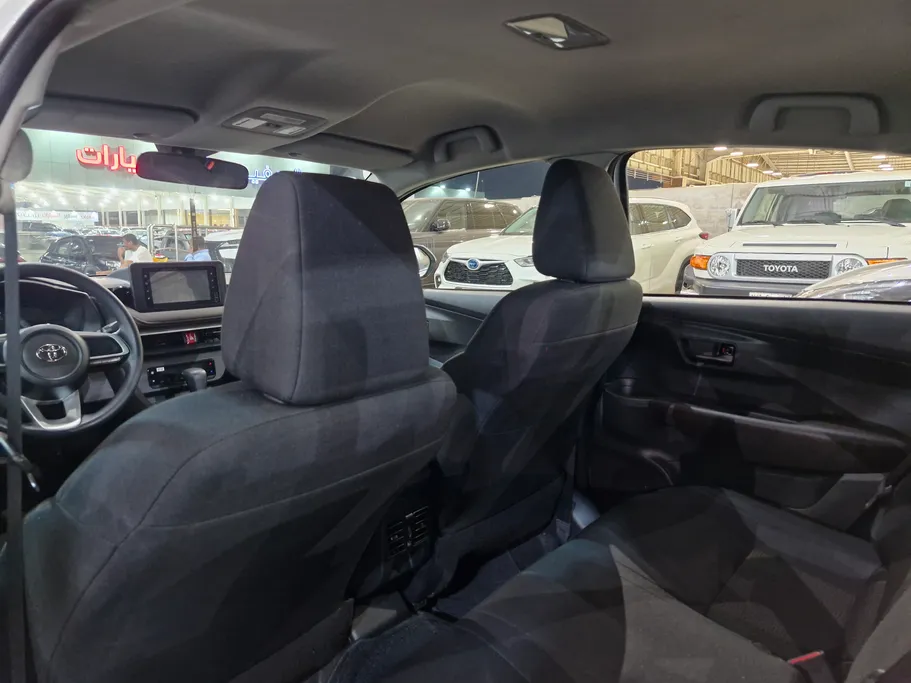 2024 Toyota Yaris  Y 