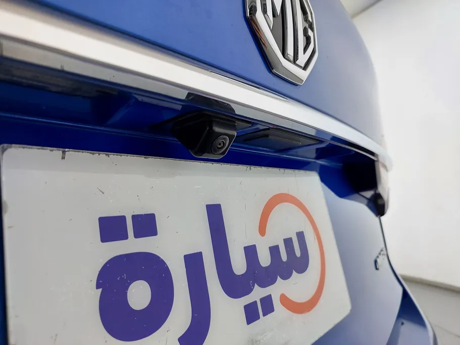 ام جي 5 LUX 2022 