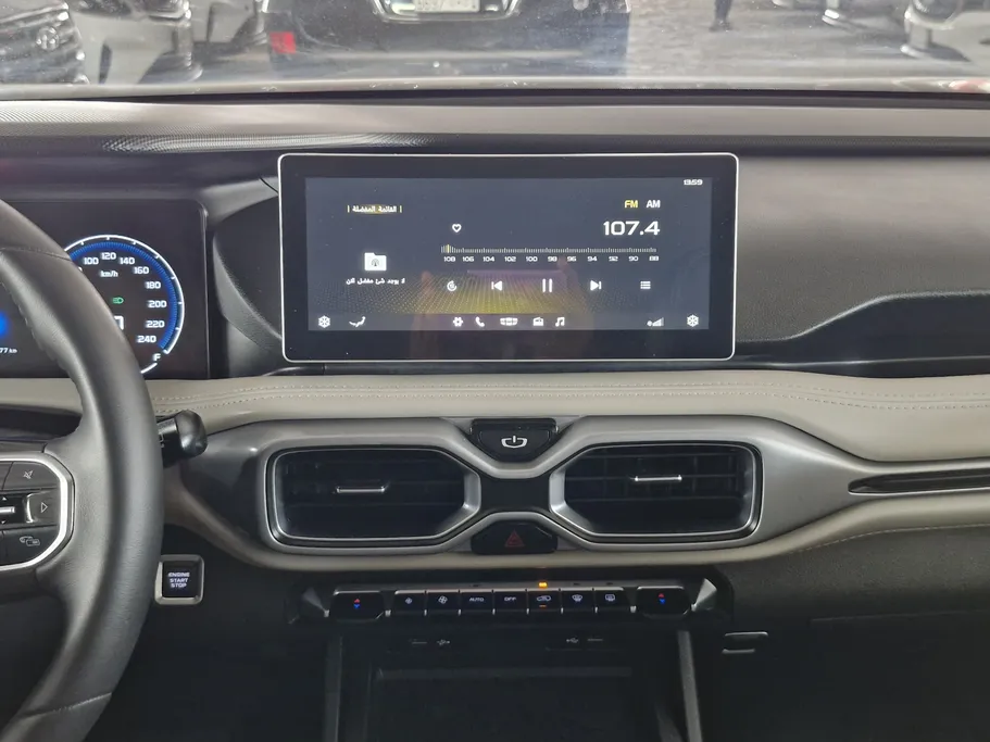 2022 Geely Okavango Comfort