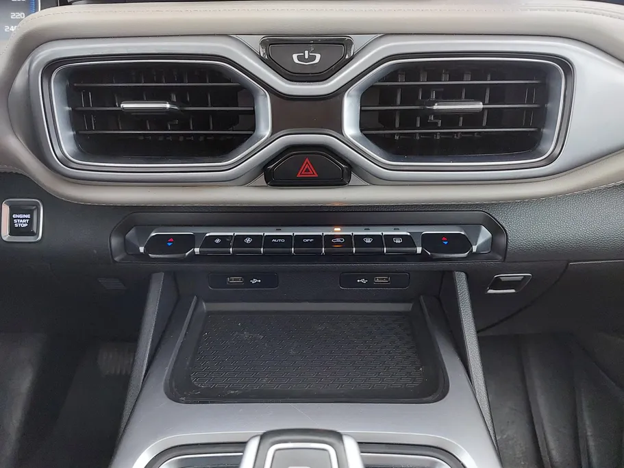 2022 Geely Okavango Comfort 