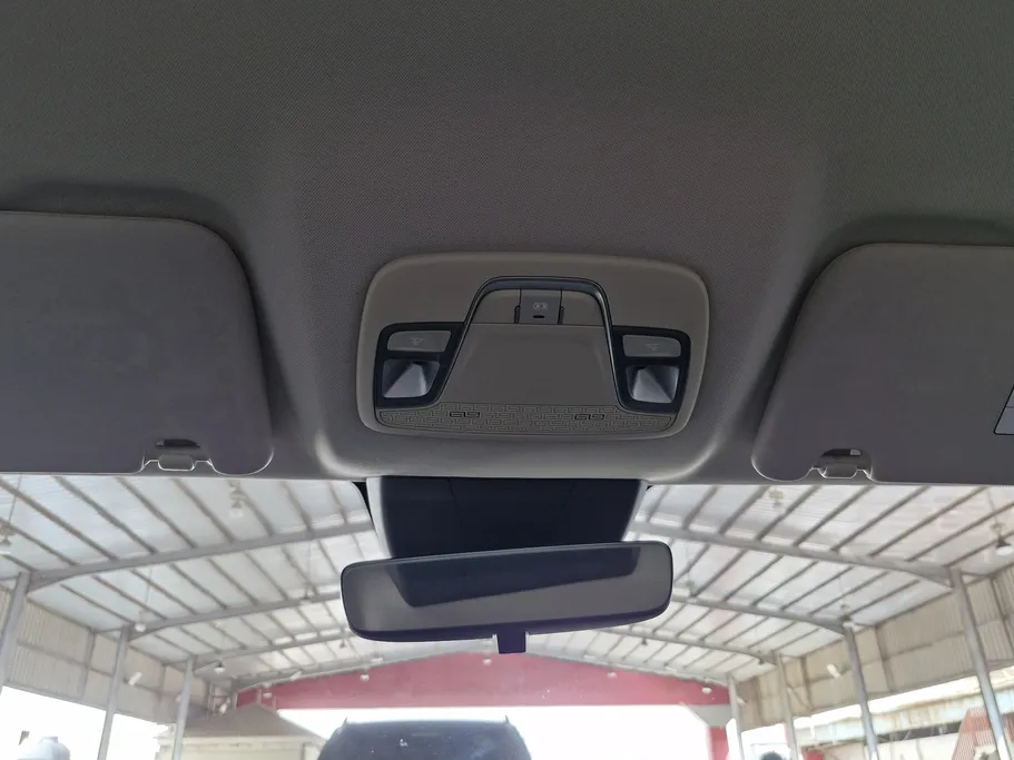 2022 Geely Okavango Comfort