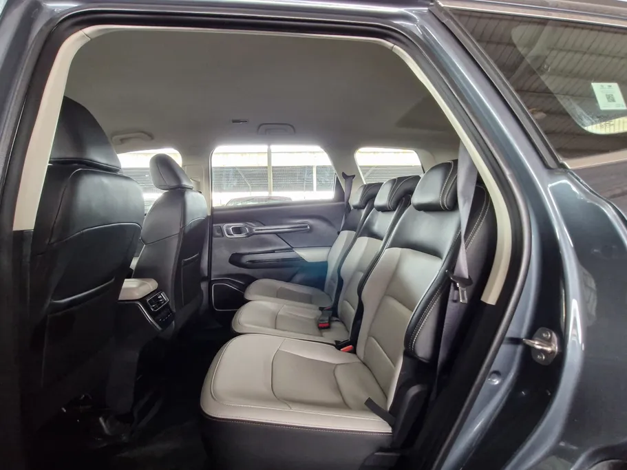 2022 Geely Okavango Comfort