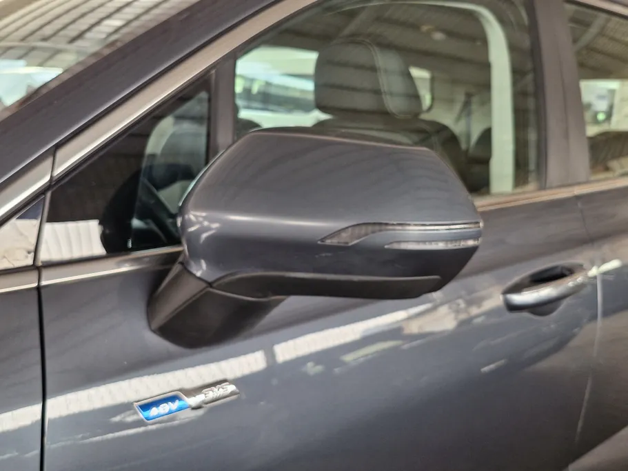 2022 Geely Okavango Comfort