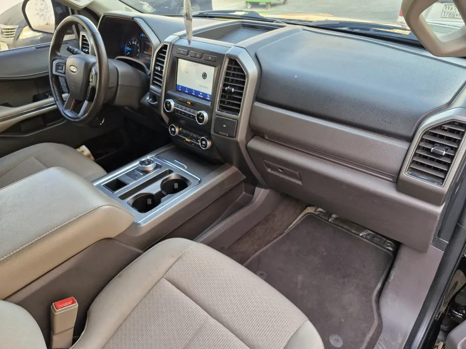 2020 Ford Expedition XLT 