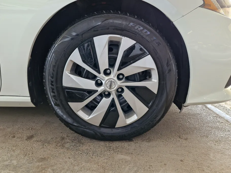 2020 Nissan Altima S 