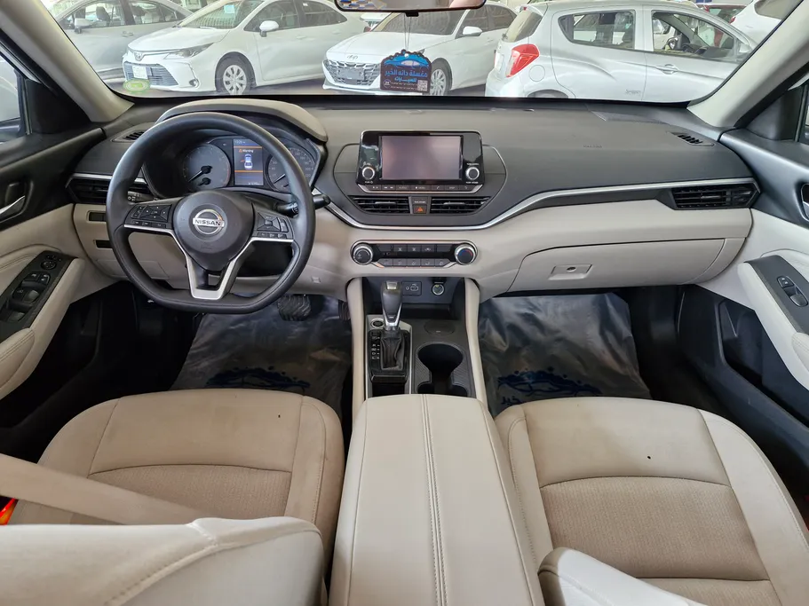 2020 Nissan Altima S 