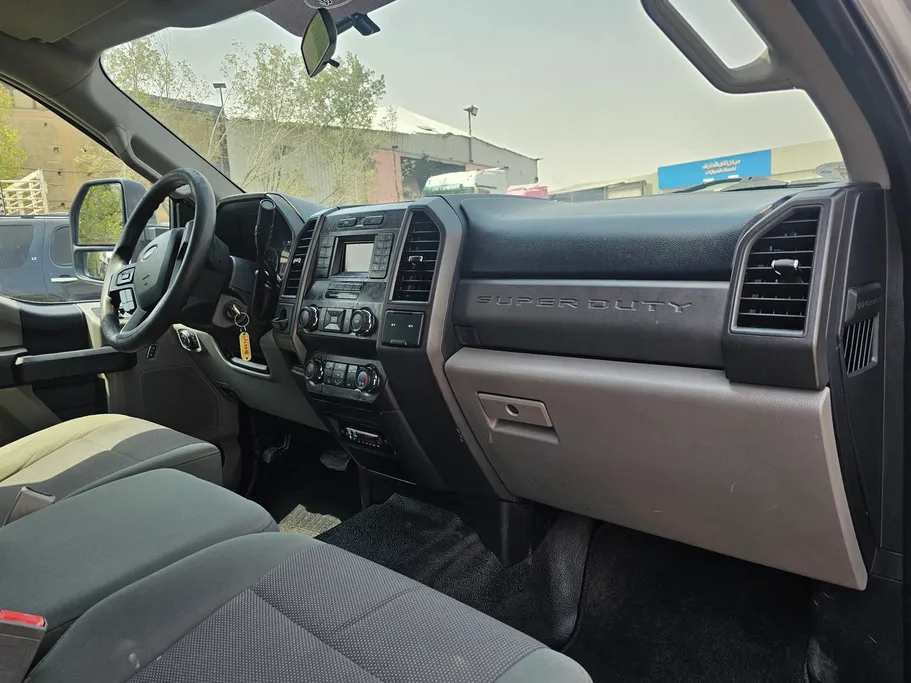 2019 Ford F350 XL 