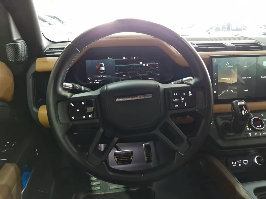 2022 Range Rover Defender 110X 